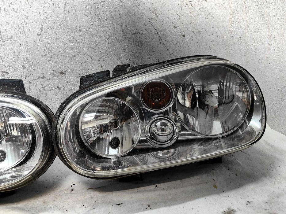 оригинални фарове Vw Golf 4