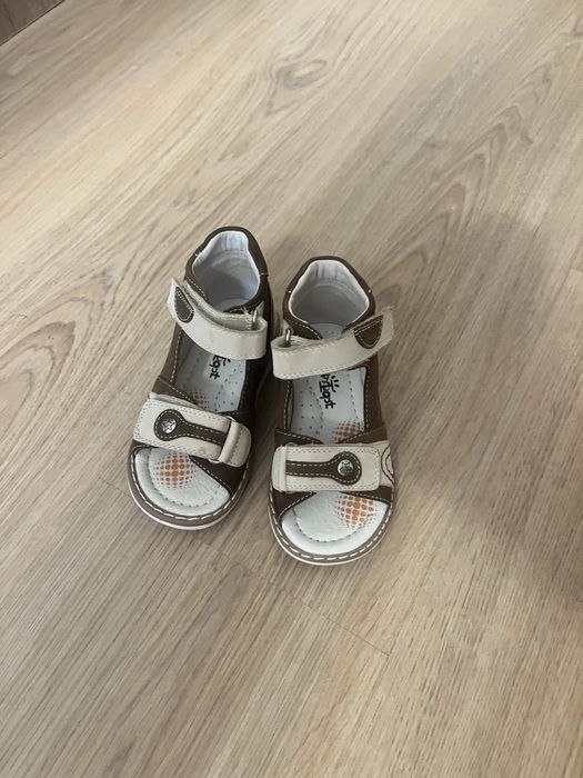 Детские кожаные сандали для мальчика. Уғил болалар ун тери сандаллар.