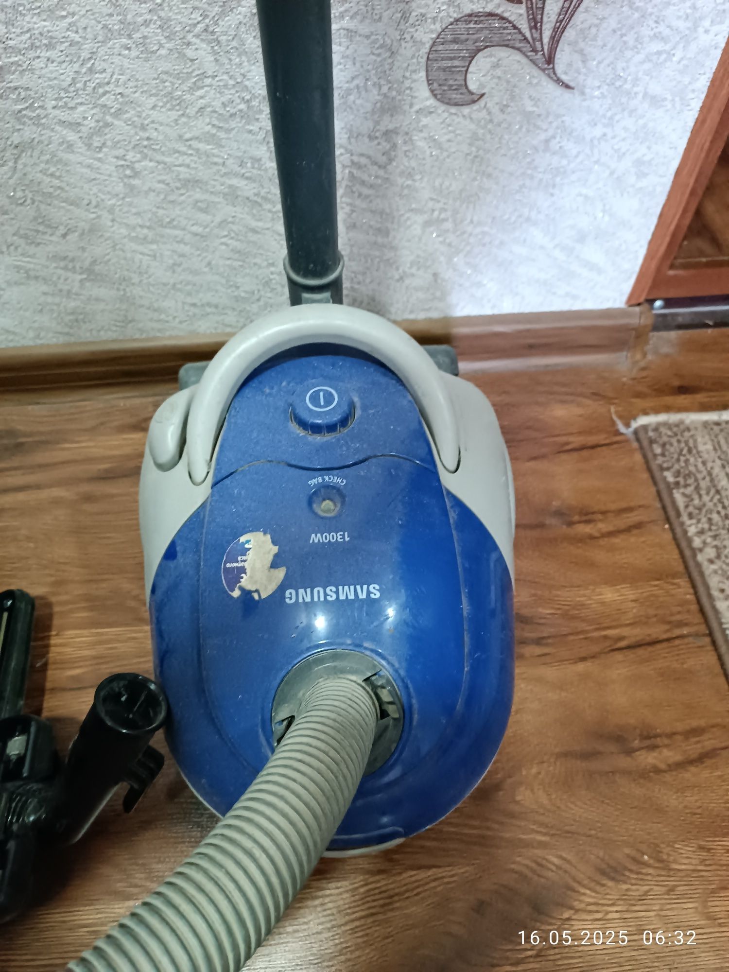 Пелесос рабочем состояни