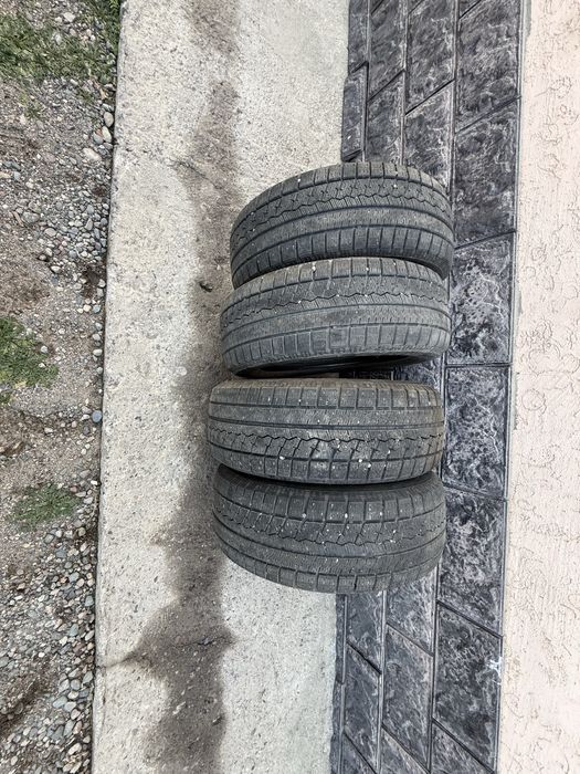 Продам шины 1дин сезен ездили