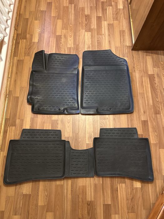Коврики - Hyundai Accent, Hyundai Solaris
