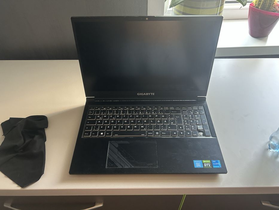 Игровой ноутбук Gigabyte G5 ke