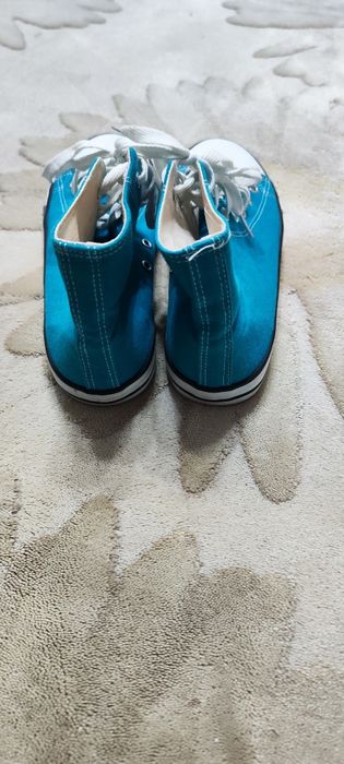 Vând tenisi unisex tip Converse Nr.39