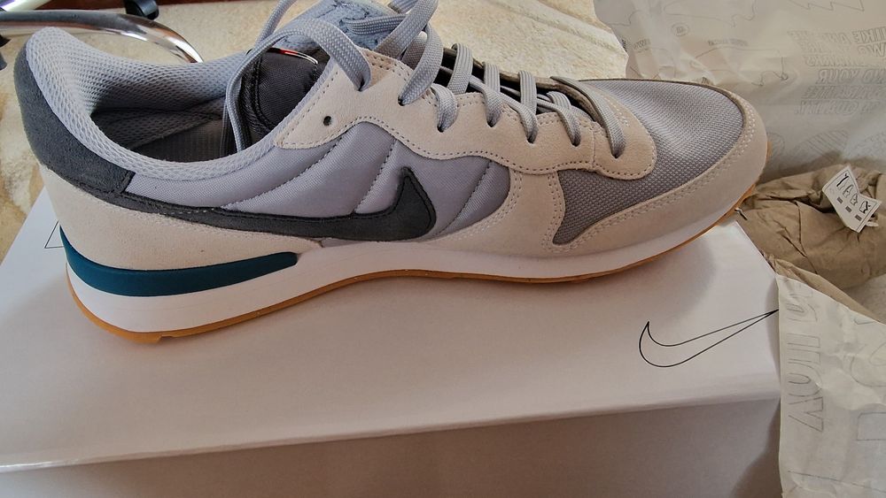 Nike Internationalist