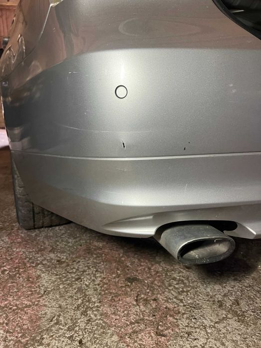 1 Задна броня бмв е90 фейс bmw e90 lci СЪС сензорите (не оригинална)