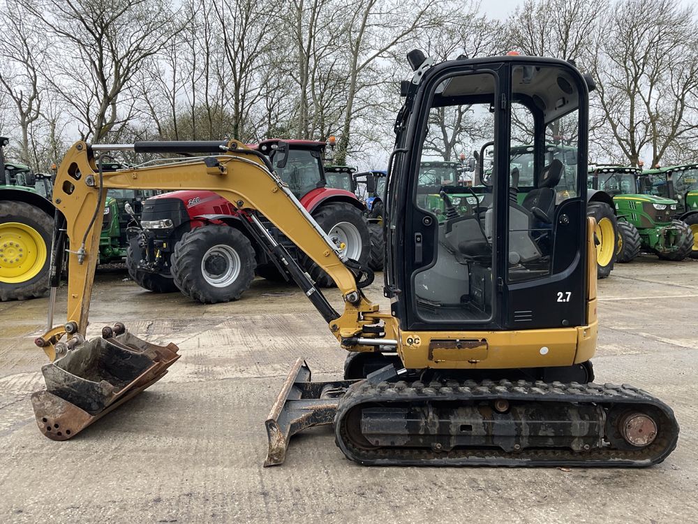 CAT 302.7D CR miniexcavator 2,67t