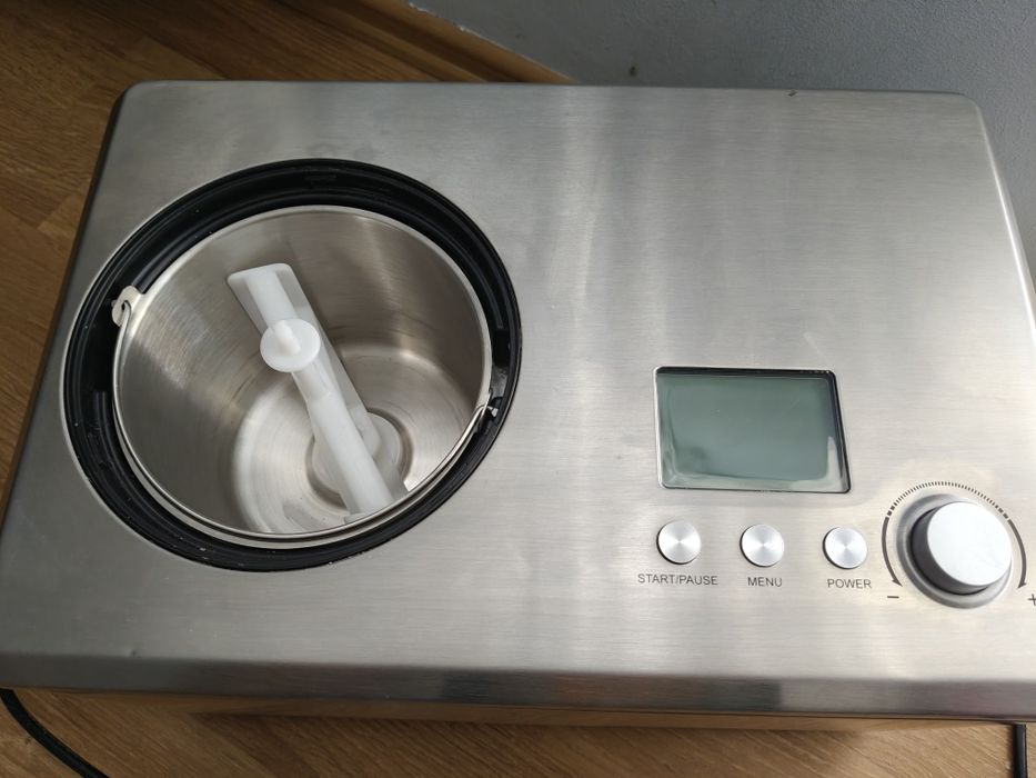 Aparat de preparat inghetata profesional, H.Koenig, HF320 cu compresor