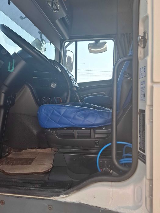 Camion DAF XF 105.480 cu remorca vario Schmitz cu sasiu zincat
