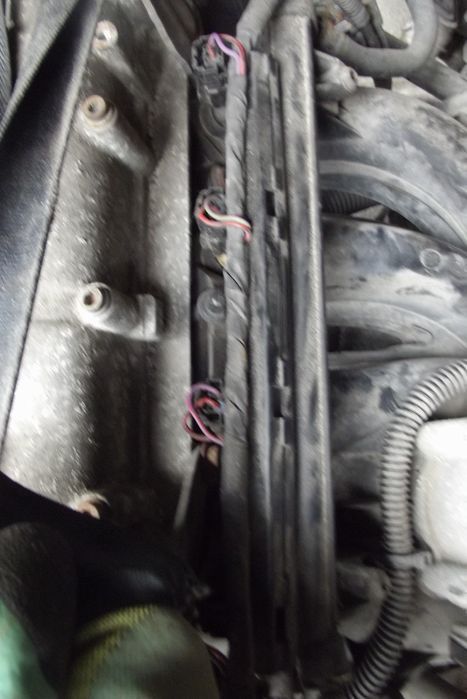 Rampa injectoare VW Golf 5 motor 1.4 benzina Octavia Seat Leon