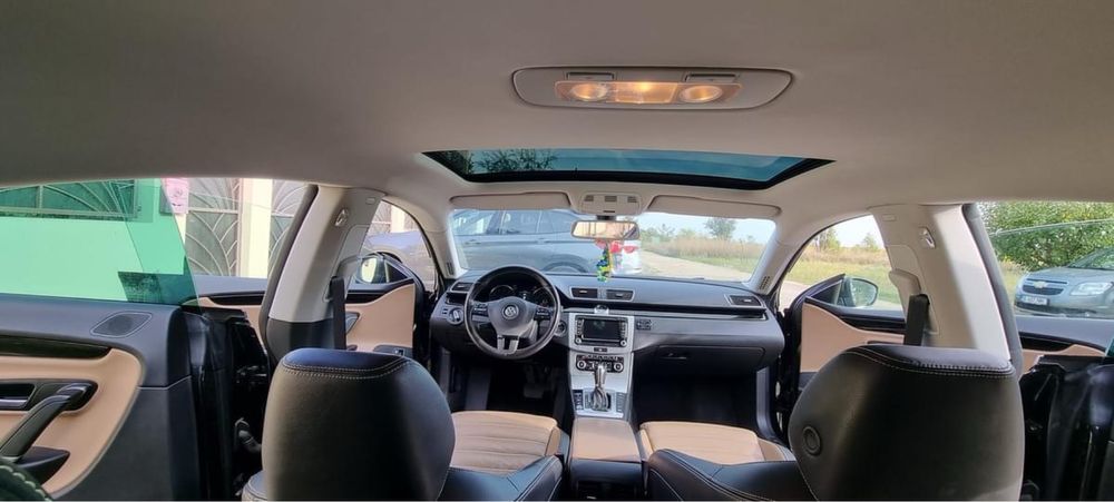 Volkswagen Passat CC-2012-2.0 TSI 210 cp -Panoramic-Pachet EXCLUSIVE