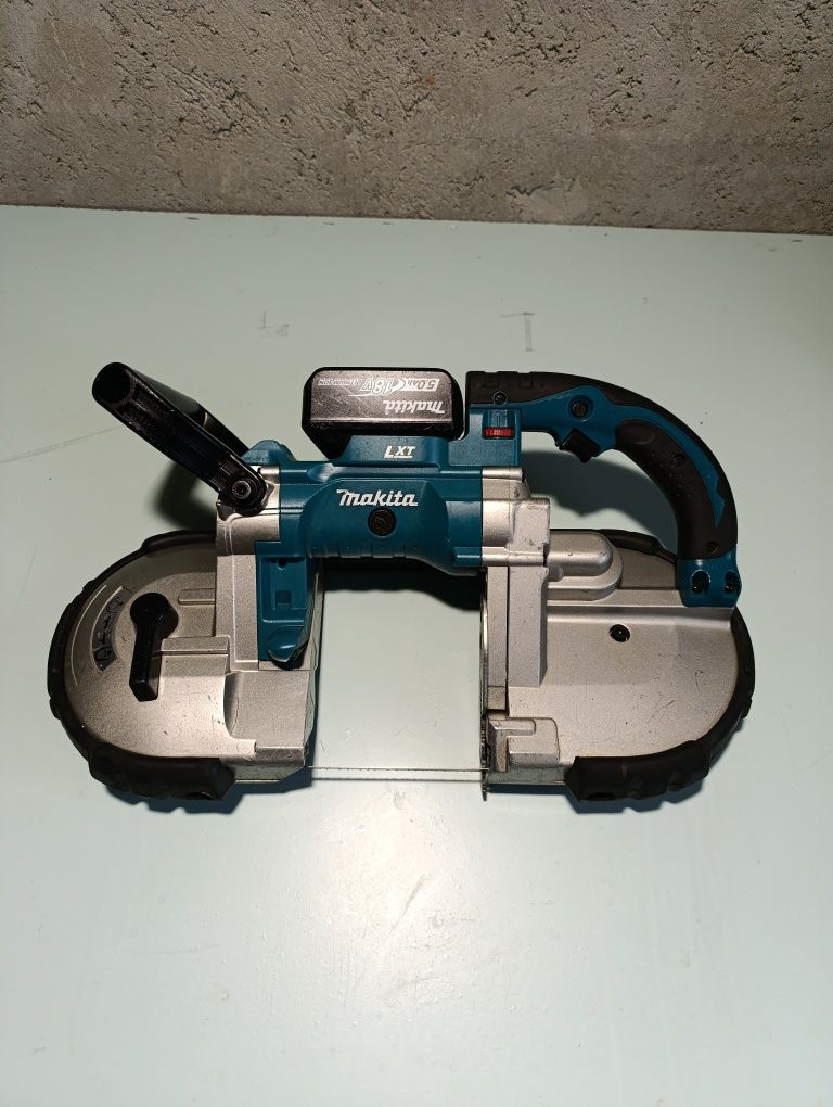 Makita Fierăstrău cu bandă DPD180