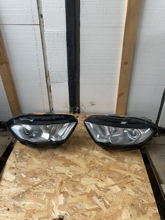 Far stanga /dreapta halogen ford ecosport