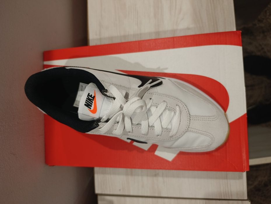 Nike Pacific Nr 41 - 26 cm - alb