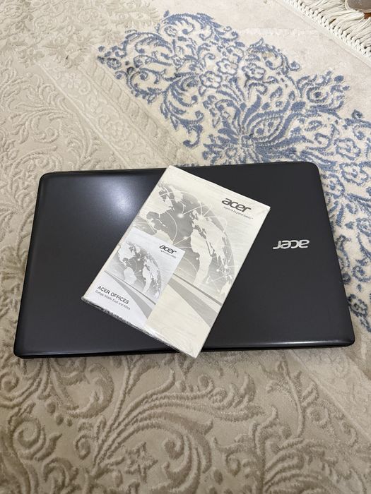 Срочно продаётся ноутбук Acer Aspire E1 series