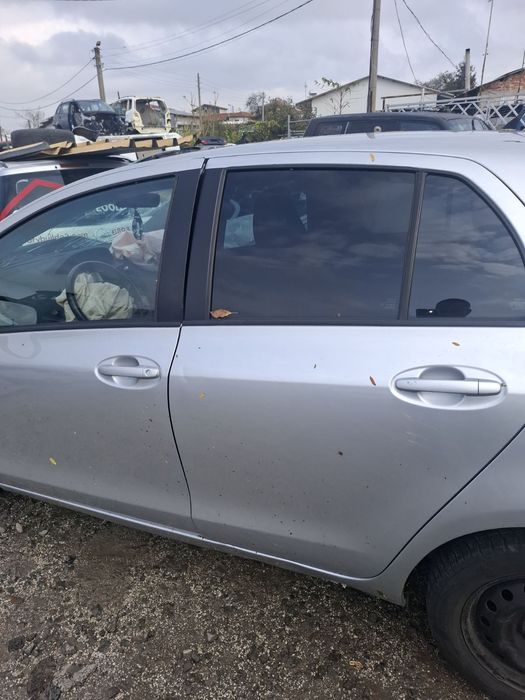 Toyota Yaris 2008 година 1.3 VVT-I  бензин Автоматик  87к.с