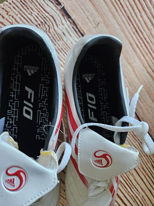 Бутонки  Adidas F10
