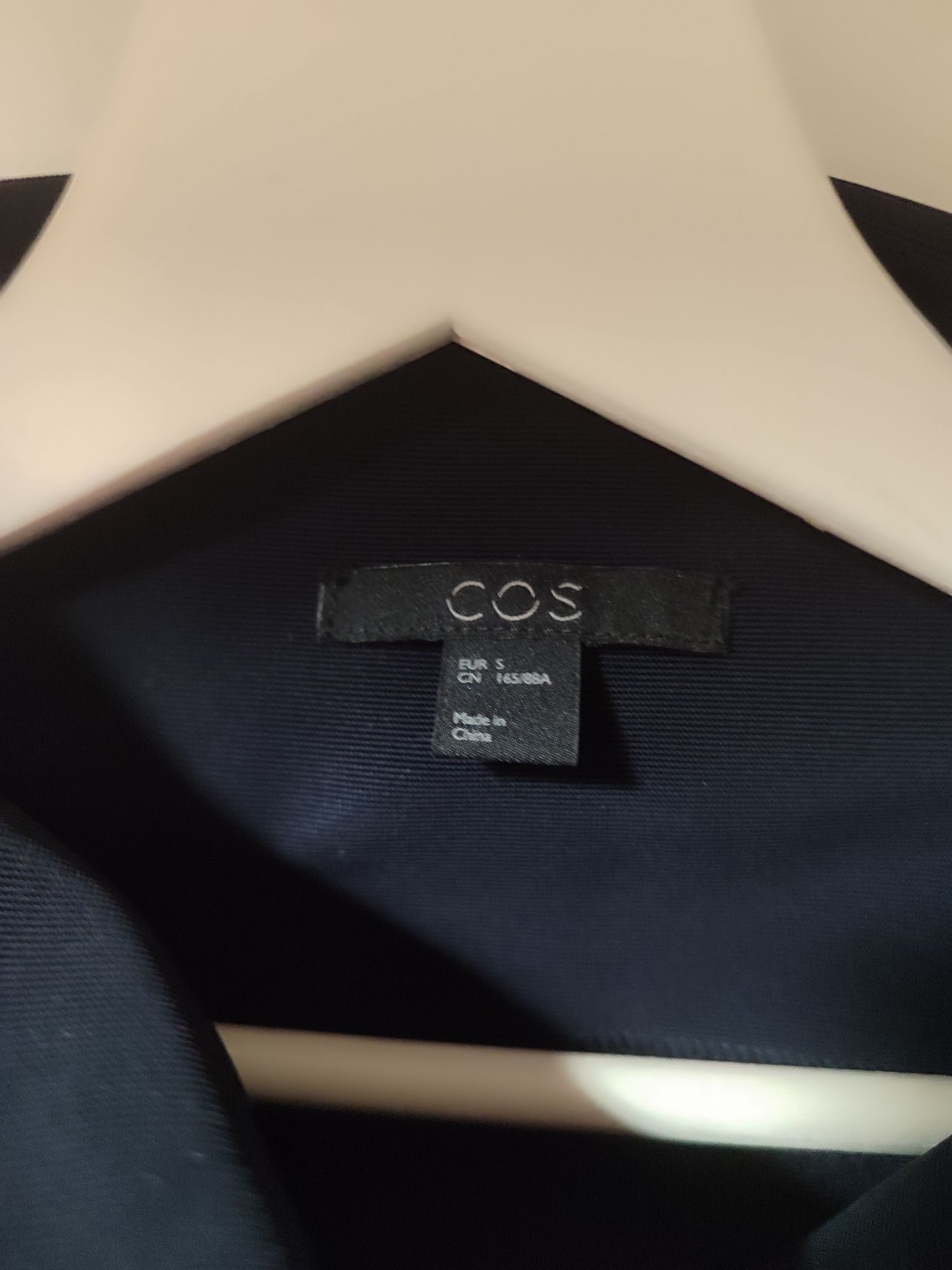 COS-Луксозен дизайн