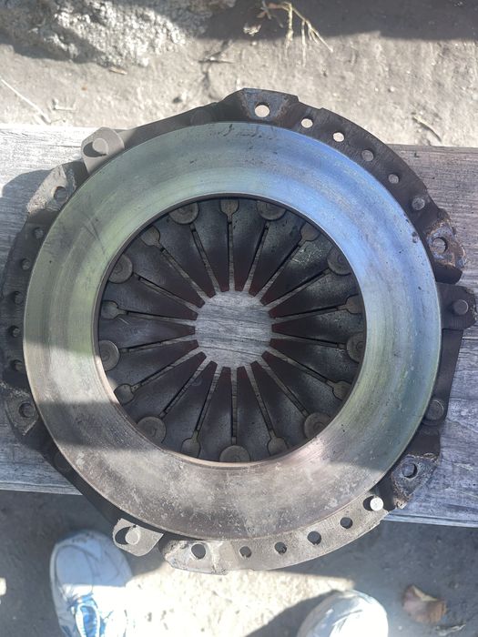 Запчасть трансмиссии мерс, мерс корзина сцепления и диск сцепления