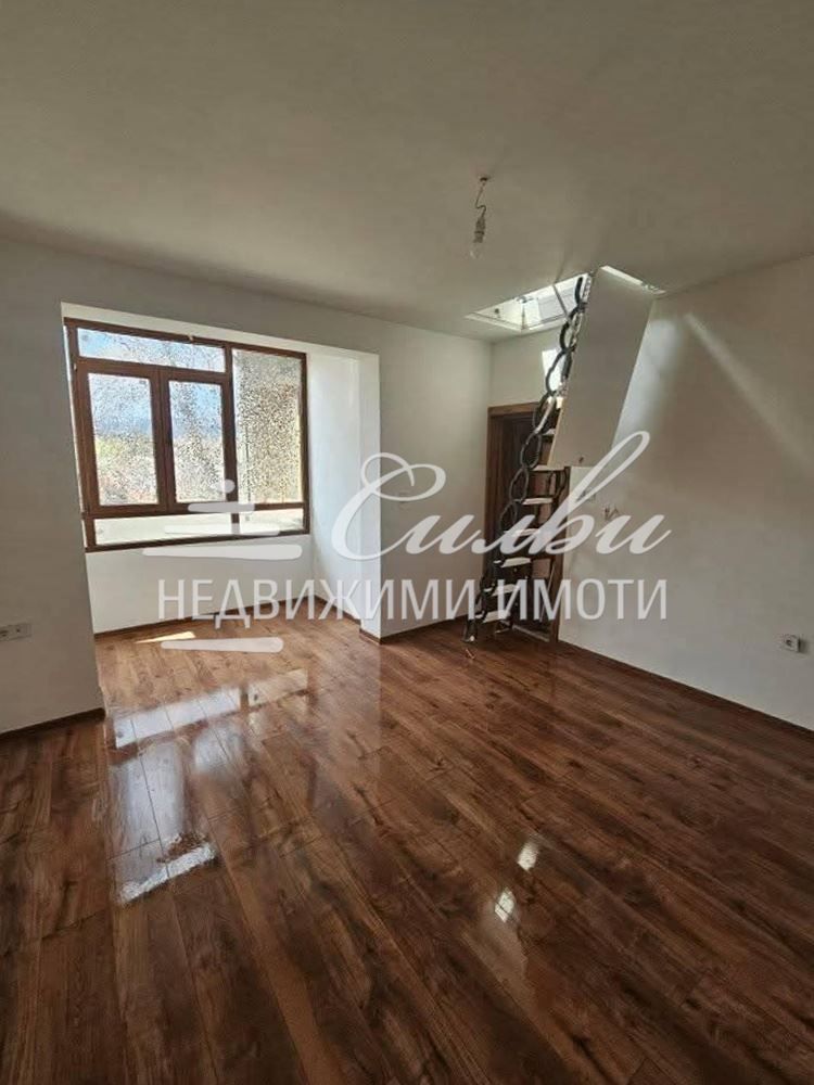 Продава се Мезонет в Шумен, Център - 86 кв.м за 1364 €/кв.м - Снимка #1