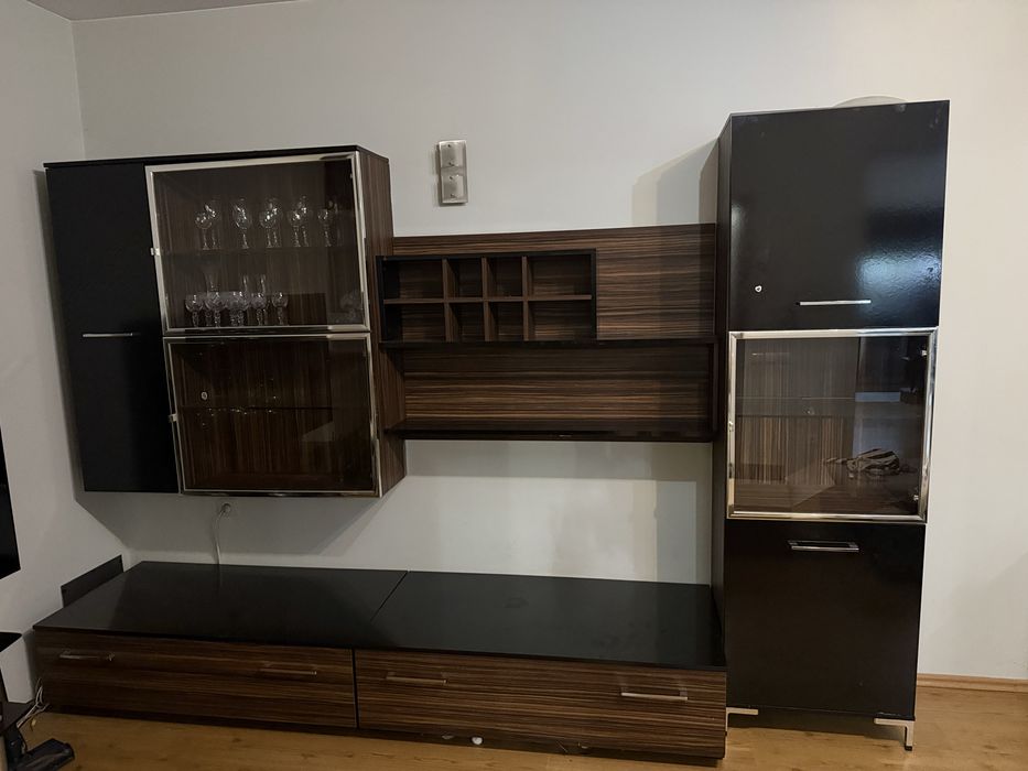 Холна секция кафява