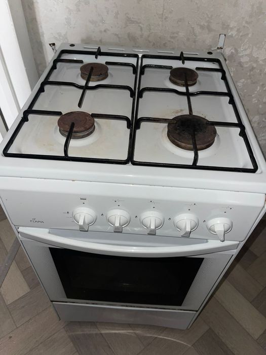 Продам газовую плиту