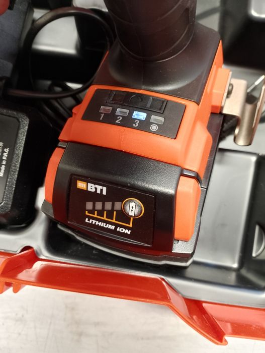 Акумулаторен гайковерт BTI-Milwaukee 18волта