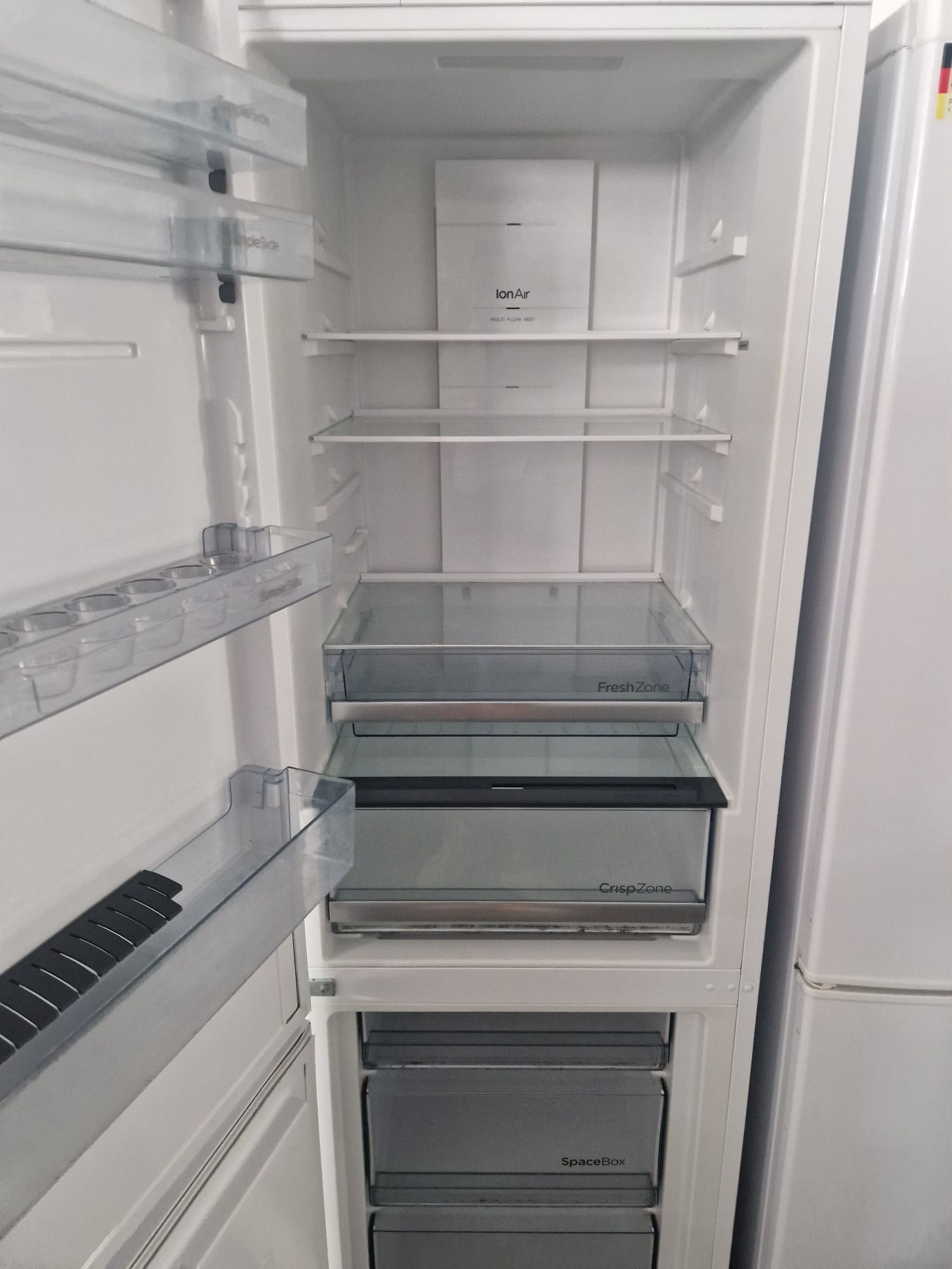 Хладилник с фризер Gorenje A++ No Frost