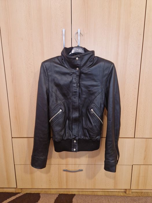 Geaca piele dama neagra, marimea  S