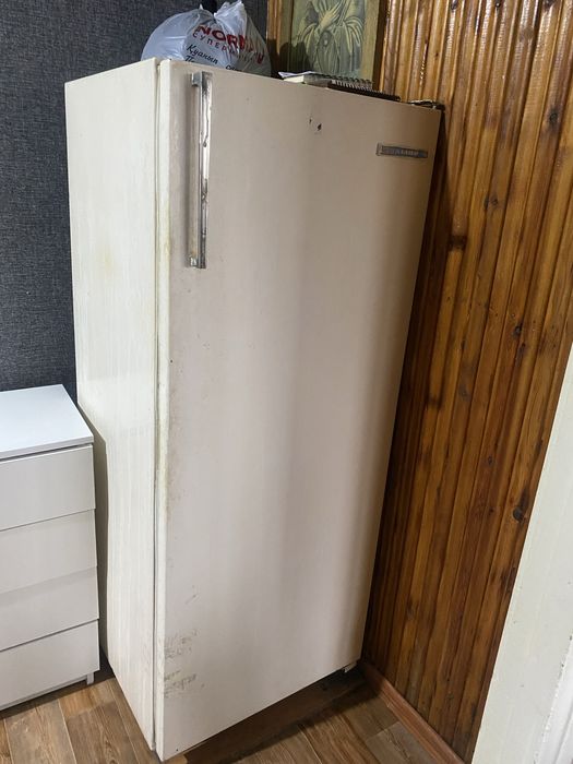 Продам холодильник рабочий