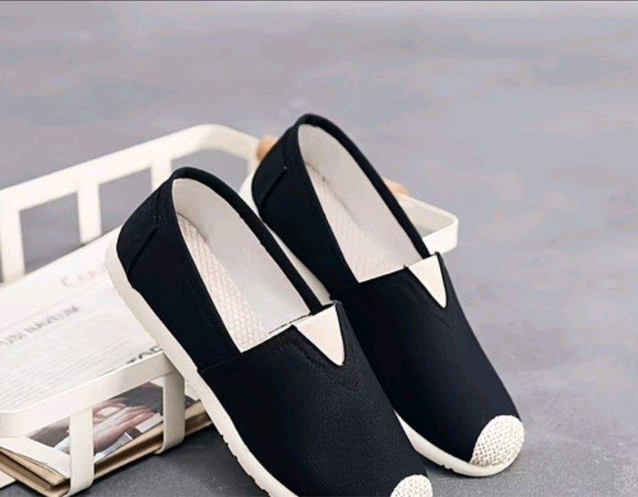 Дамски обувки (чисто нови)