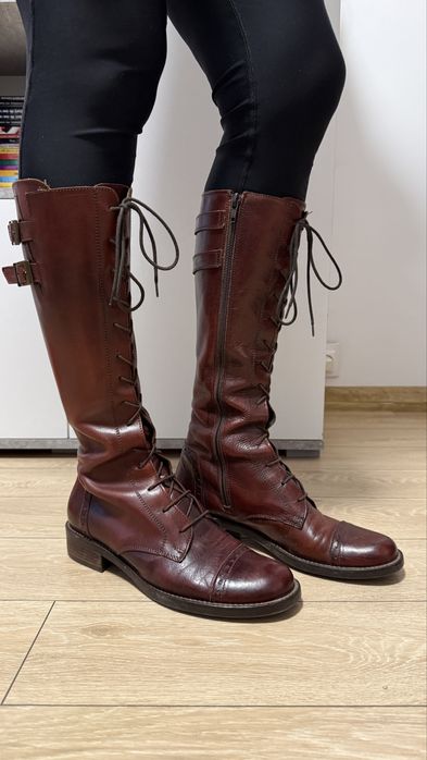 Cizme din piele, marime 38, stare buna, inchidere cu fermoar