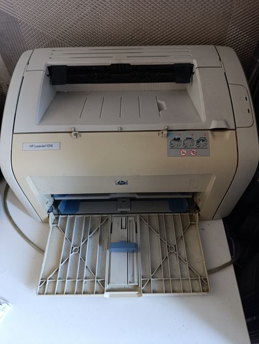Лазерный принтер HP Laser jet 1018