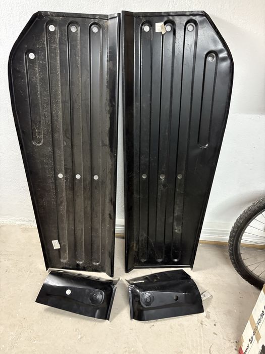 Чисто нови оригинални подове и пети Ягуар XJS Jaguar