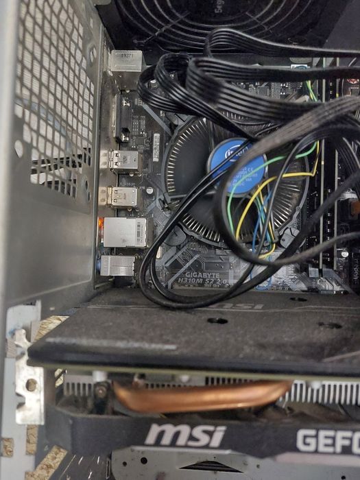 I3 9100f + H310M + cooler intel