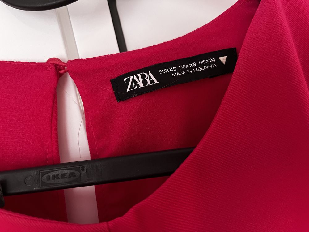 Zara рокля XS