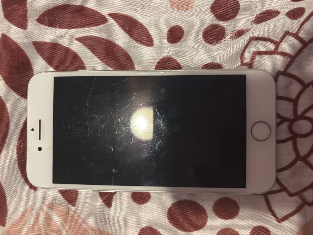 iphone 7 (неработещ)