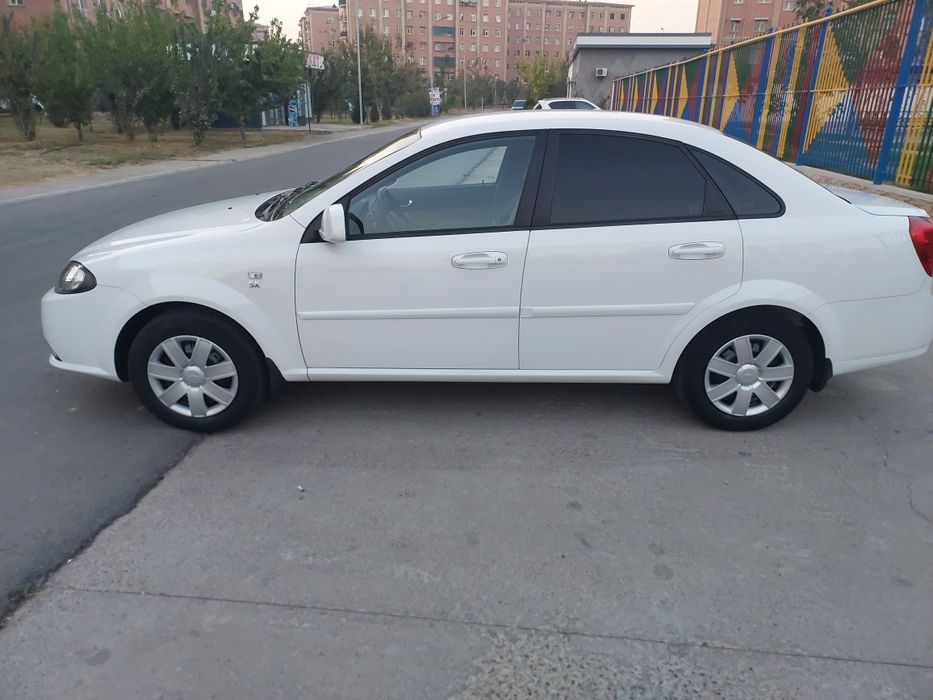Срочно продам Lacetti  Gentra