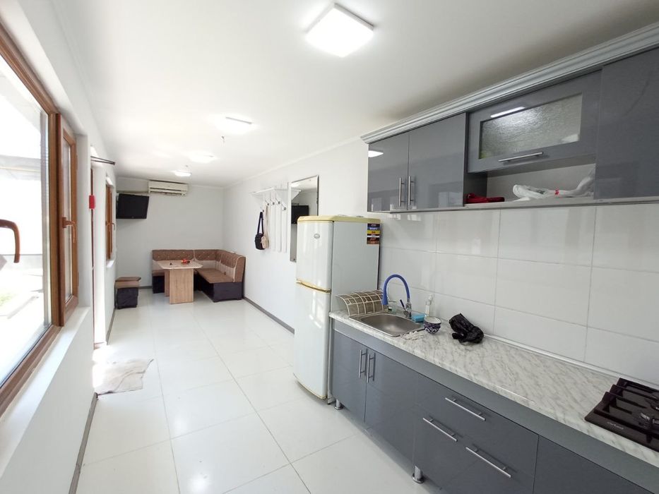 Своя Аренда помещений 300 м2. Цокольный этаж