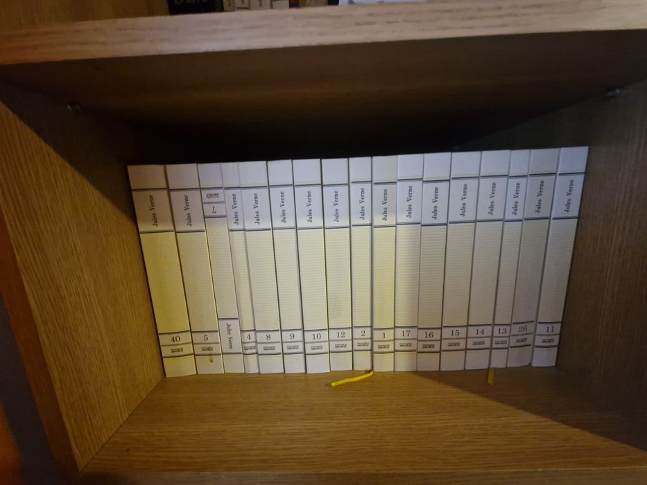 Colectie Jules Verne