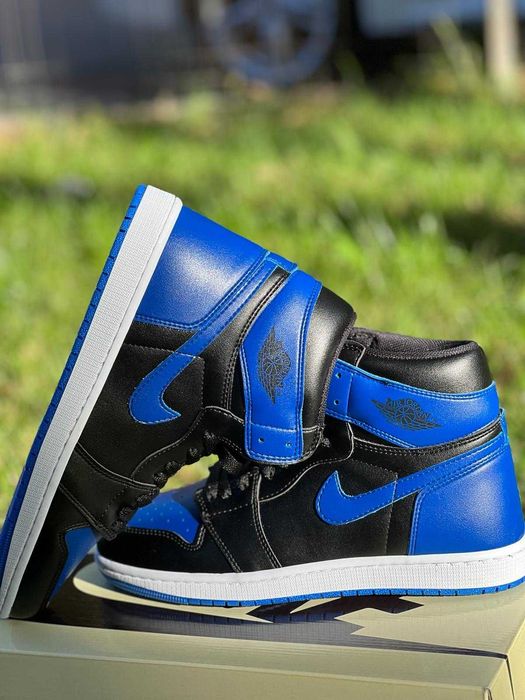 Adidasi Air Jordan 1high royal produs nou