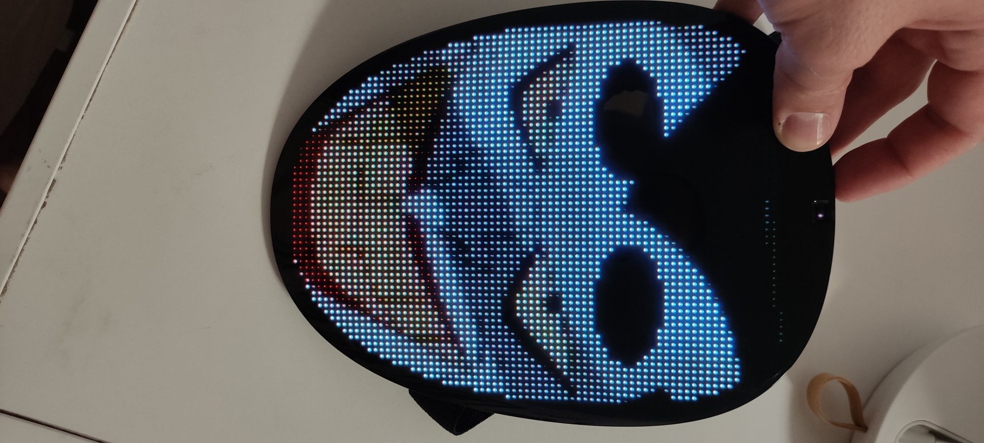 Halloween rgb art led маска с вградени анимации.