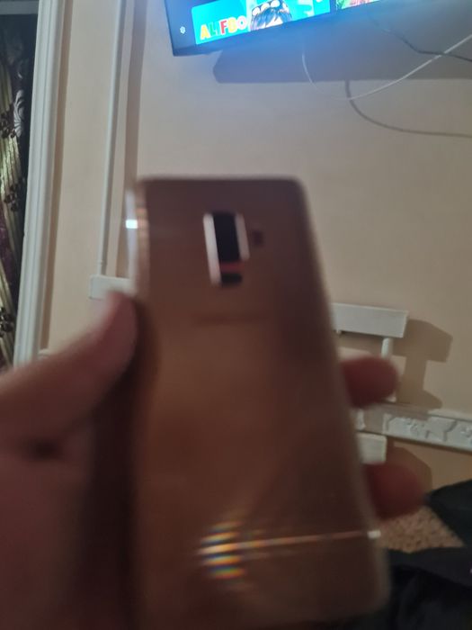 Samsung s9+ ekran almashgan idyalni turipti