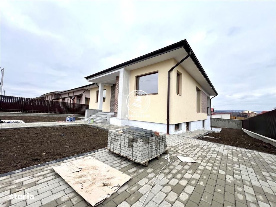 Vila deosebita cu 6 camere si 500mp teren in Ciurbesti