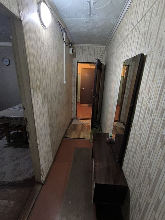 Аренда. 2 х ком квартиру Спутник 3. 2/2 в деревянном доме с обстановко