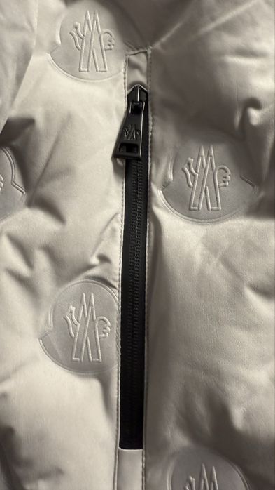 Елегантно зимно яке Moncler VIP