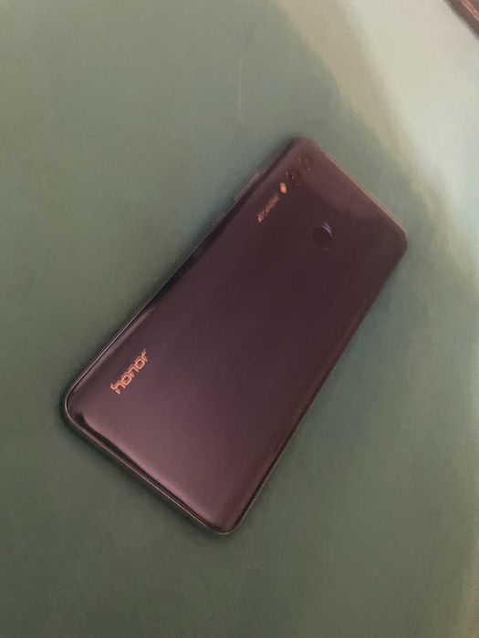 Продавам Телефон Honor 10 Lite