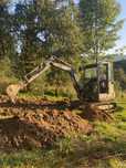 Închiriez miniexcavator pe senile