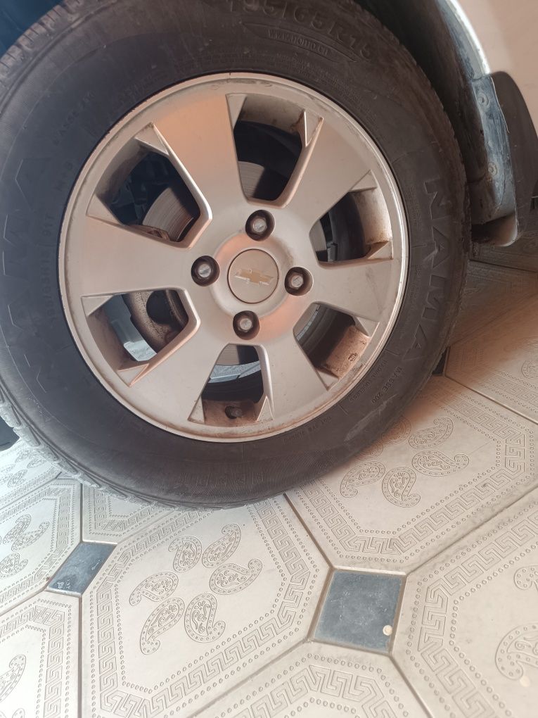Gentra mexanika sotiladi !