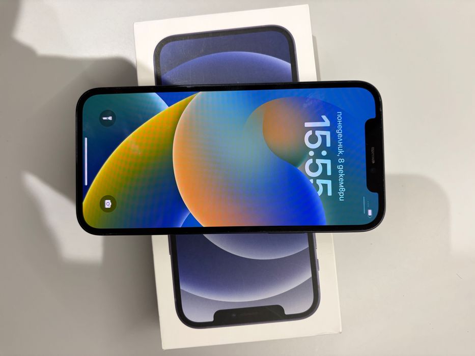 Iphone 12. 64 GB