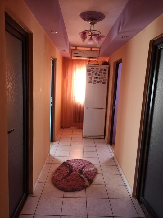 Vand apartament 3 camere decomandat zona nord